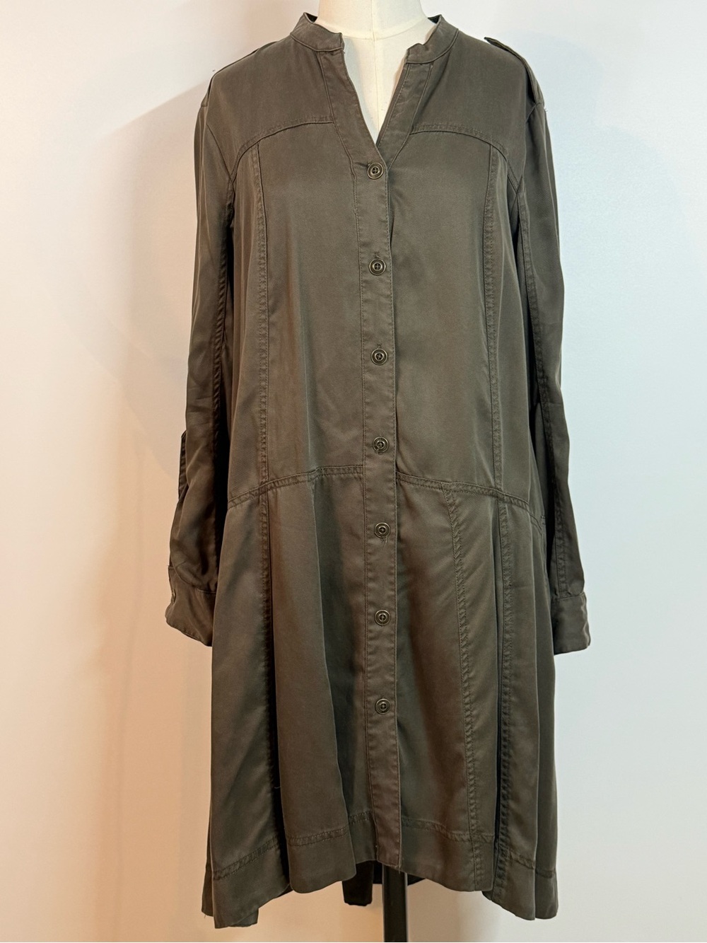 HOLDING HORSES Olive Long-Sleeve Button Front Tunic Dress